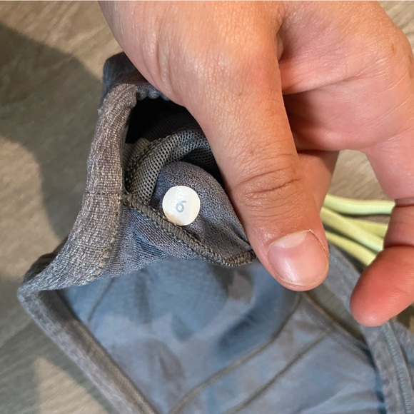 Lululemon sportsbra - Picture 3 of 3